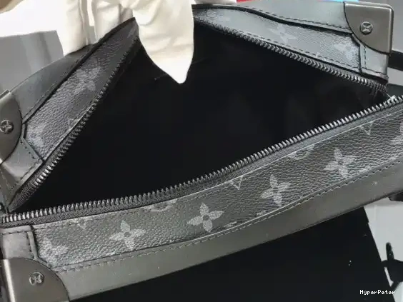 VUITTON LOUIS TRUNK SOFT 0625